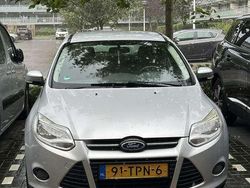 Grijs Gebruikt 2012 Ford Focus Hatchback | € 5.950 (Eerlijke prijs)