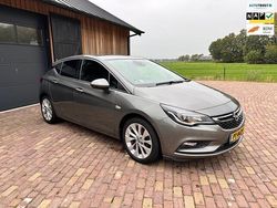 Grijs Gebruikt 2017 Opel Astra Innovation Hatchback | € 11.995 (Eerlijke prijs)