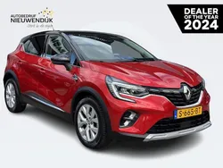 Twotone rouge flamme / noir é Gebruikt 2023 Renault Captur Intens SUV | € 20.995 (Eerlijke prijs)