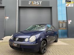 Blauw Gebruikt 2002 VW Polo Hatchback | € 1.895 (Iets duurder)