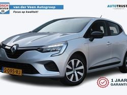 Grijs Gebruikt 2023 Renault Clio V Equilibre Hatchback | € 13.950 (Goede deal)