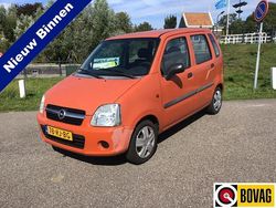 Rood Gebruikt 2005 Opel Agila Hatchback | € 850 (Goede deal)