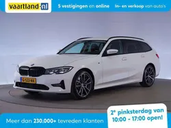 Wit Gebruikt 2019 BMW 330 Executive Stationwagen | € 26.445 (Eerlijke prijs)