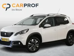 Wit Gebruikt 2017 Peugeot 2008 Allure SUV | € 12.445 (Duur)