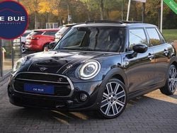 Blauw (metallic) Gebruikt 2020 Mini John Cooper Works Chili Hatchback | € 29.911 (Eerlijke prijs)