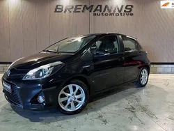 Zwart Gebruikt 2013 Toyota Yaris Hatchback | € 10.250 (Eerlijke prijs)