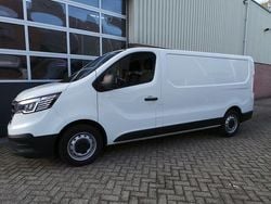 Wit Gebruikt 2023 Renault Trafic Van | € 14.950 (Goede deal)