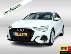 Wit Gebruikt 2021 Audi A3 Business Hatchback | € 21.400 (Eerlijke prijs)