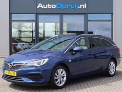 Blauw Gebruikt 2020 Opel Astra Elegance Hatchback | € 15.495 (Eerlijke prijs)