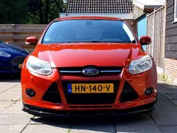 Rood Gebruikt 2011 Ford Focus Hatchback | € 4.250 (Goede deal)