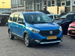 Blauw Gebruikt 2015 Dacia Lodgy MPV | € 7.500