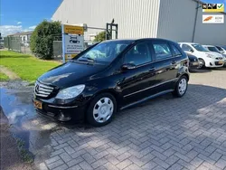 Zwart Gebruikt 2006 Mercedes B180 MPV | € 1.250 (Super prijs)