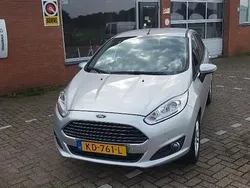 Grijs Gebruikt 2015 Ford Fiesta Titanium Hatchback | € 5.950 (Eerlijke prijs)