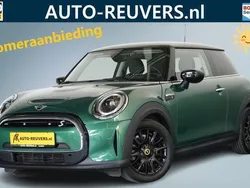 Groen, metallic lak Gebruikt 2022 Mini Cooper Collection Hatchback | € 20.900 (Iets duurder)