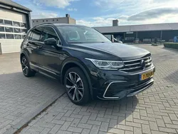 Zwart Gebruikt 2022 VW Tiguan Business+ SUV | € 43.950 (Duur)