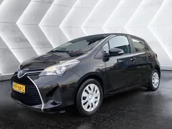 Grijs Gebruikt 2015 Toyota Yaris Comfort Hatchback | € 10.940 (Eerlijke prijs)