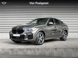 Manhattan metallic (groen metallic) Gebruikt 2021 BMW X6 M50 Comfort Edition SUV | € 84.900 (Eerlijke prijs)