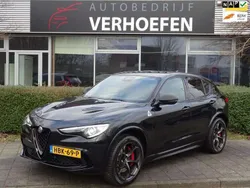 Zwart, metallic lak Gebruikt 2018 Alfa Romeo Stelvio Quadrifoglio SUV | € 47.950 (Super prijs)