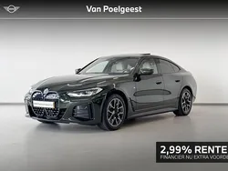 Sanremo grun metallic (donker groen metallic) Gebruikt 2023 BMW i4 Executive Sedan | € 49.950 (Duur)