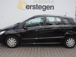 Zwart Gebruikt 2010 Mercedes B160 Business MPV | € 5.450 (Eerlijke prijs)