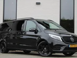 Zwart Gebruikt 2022 Mercedes V300 AMG MPV | € 51.950 (Eerlijke prijs)