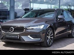 Platinum grey Gebruikt 2024 Volvo V60 Core Stationwagen | € 41.995 (Super prijs)