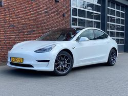 Wit Gebruikt 2020 Tesla Model 3 Standard Range Sedan | € 18.950 (Eerlijke prijs)