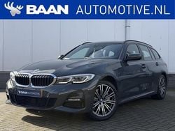 Grijs Gebruikt 2021 BMW 330 M Sport Stationwagen | € 31.595 (Goede deal)