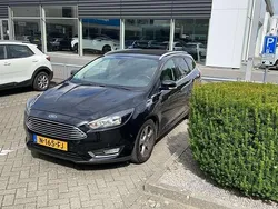 Zwart Gebruikt 2015 Ford Focus Titanium Stationwagen | € 7.950 (Goede deal)