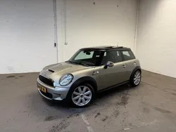 Grijs, metallic lak Gebruikt 2008 Mini Cooper S Chili Hatchback | € 3.750 (Eerlijke prijs)