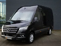 Zwart Nieuw 2024 Mercedes Sprinter Van | € 49.900
