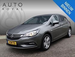 Grijs Gebruikt 2019 Opel Astra Edition Hatchback | € 13.995 (Goede deal)