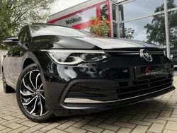 Zwart Gebruikt 2020 VW Golf VII Highline Hatchback | € 20.950 (Eerlijke prijs)