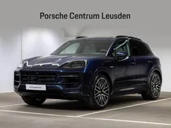 Algarve blauw metallic Gebruikt 2024 Porsche Cayenne SUV | € 144.900