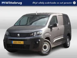 Grijs Gebruikt 2023 Peugeot Partner S MPV | € 15.925 (Eerlijke prijs)