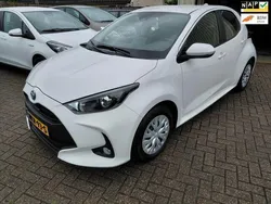 Wit Gebruikt 2022 Toyota Yaris Active Hatchback | € 19.750 (Eerlijke prijs)