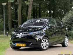 Zwart, metallic lak Gebruikt 2014 Renault Zoe Zen Hatchback | € 5.900 (Iets duurder)
