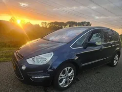 Blauw Gebruikt 2011 Ford S-MAX Titanium MPV | € 2.950 (Goede deal)
