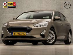 Grijs (metallic) Gebruikt 2019 Ford Focus Titanium Hatchback | € 13.945 (Eerlijke prijs)