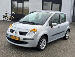 Grijs Gebruikt 2006 Renault Modus MPV | € 1.699 (Eerlijke prijs)