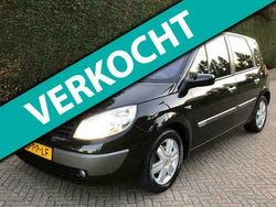 Zwart Gebruikt 2004 Renault Scénic II Expression MPV | € 1.950 (Iets duurder)
