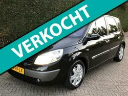 Zwart Gebruikt 2004 Renault Scénic II Expression MPV | € 1.950 (Eerlijke prijs)