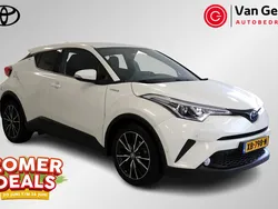 Wit Gebruikt 2018 Toyota C-HR SUV | € 18.499 (Eerlijke prijs)