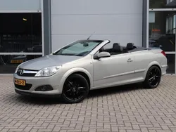 Beige Gebruikt 2010 Opel Astra Cabriolet Cabriolet | € 5.950 (Eerlijke prijs)