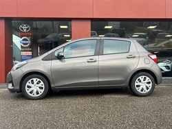 Hatchback Gebruikt 2019 Toyota Yaris Hybrid Active Hatchback | € 15.950 (Super prijs)