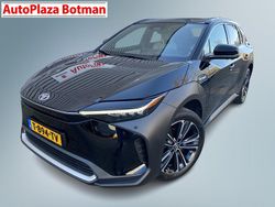 Zwart Gebruikt 2023 Toyota bZ4X Premium SUV | € 37.950 (Eerlijke prijs)