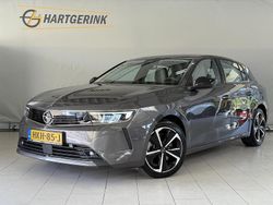 Grijs Gebruikt 2022 Opel Astra Business Edition Hatchback | € 25.925 (Eerlijke prijs)