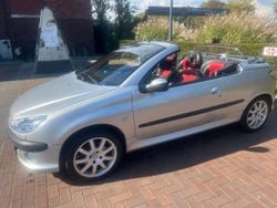 Grijs Gebruikt 2002 Peugeot 206 Cabriolet | € 1.500 (Eerlijke prijs)