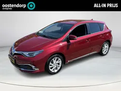 Rood Gebruikt 2017 Toyota Auris Executive Hatchback | € 16.945 (Iets duurder)