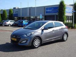 Grijs Gebruikt 2015 Hyundai i30 Hatchback | € 7.450 (Eerlijke prijs)